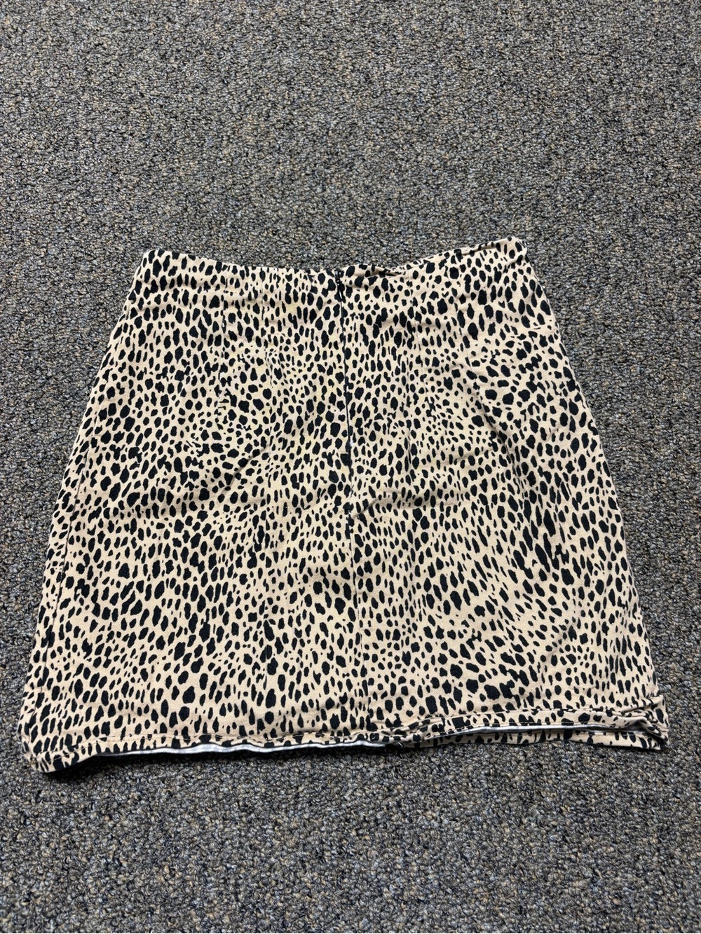 Brandy Melville Beige and Black Leopard Mini Skirt